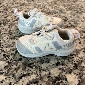 Nike toddler sneakers 5C
